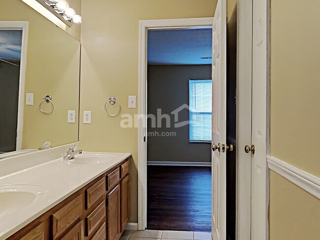 Building Photo - 8524 Rayworth Trail