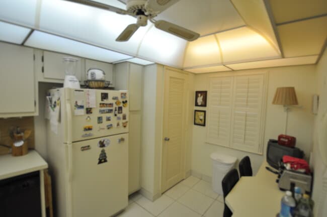 Building Photo - 3510 Oaks Way