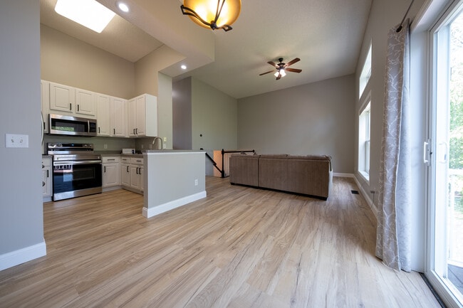 Building Photo - 5008 Bluff Heights Trail SE