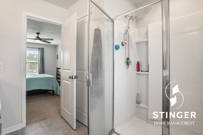 Building Photo - 19 Seneca Wy