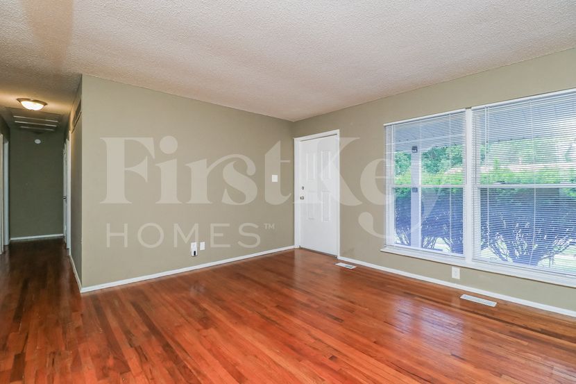 Building Photo - 6722 Champana Ln