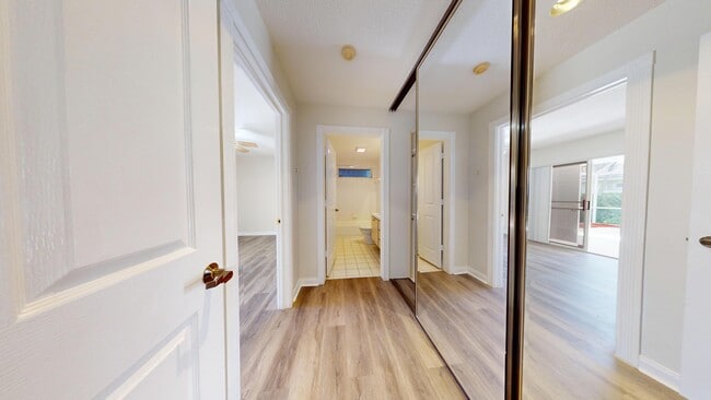 Building Photo - 7503 Geminata Oak Ct