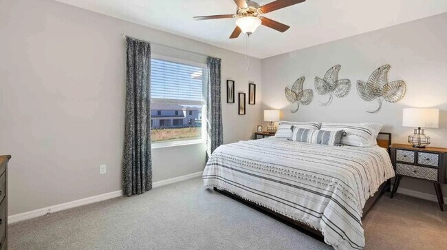 Building Photo - Spacious 3-Bed, 2.5-Bath Townhouse in West...