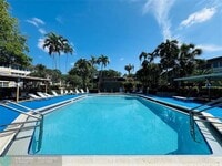 Building Photo - 5131 W Oakland Park Blvd