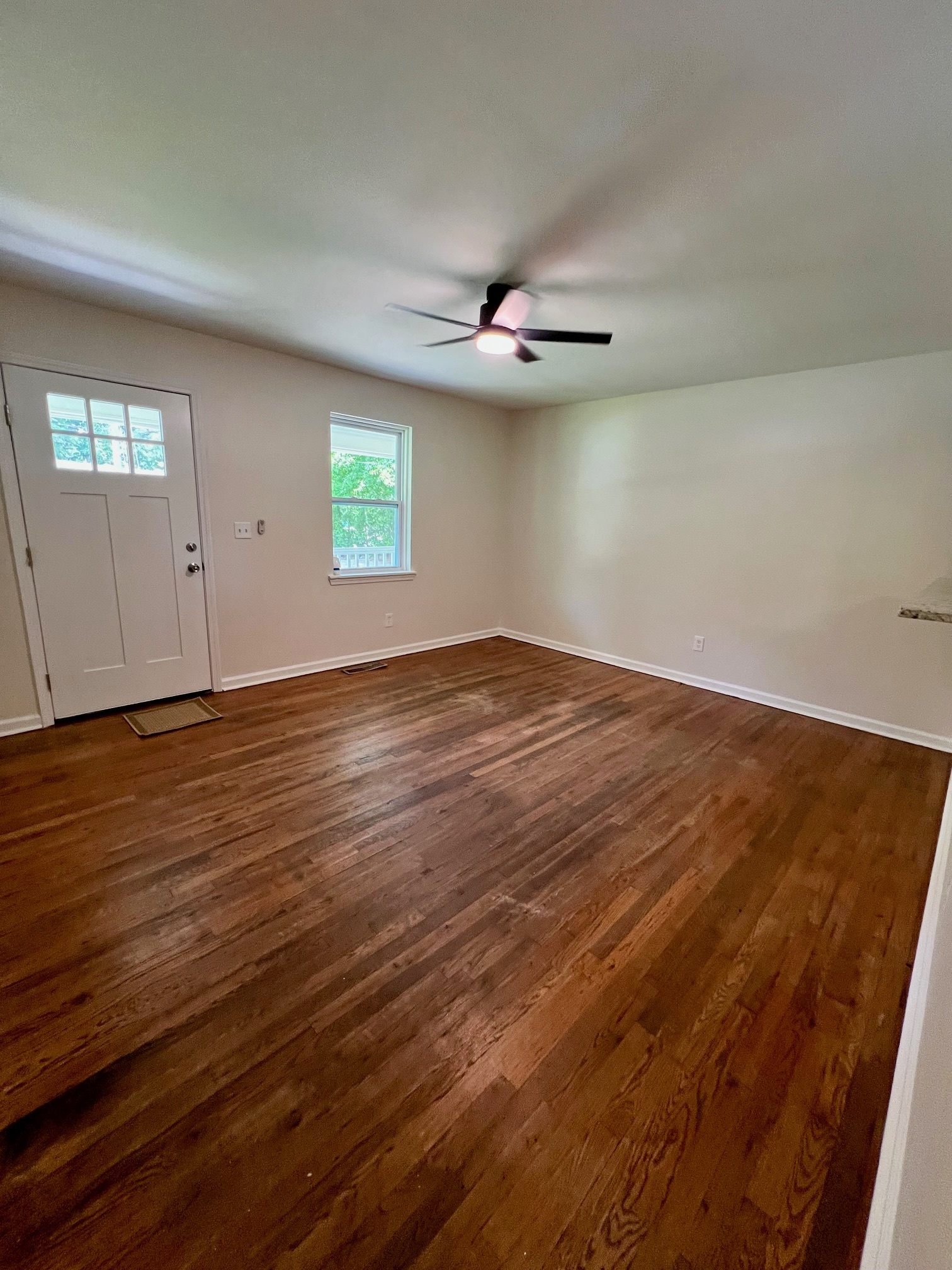 Building Photo - 763 San Fernando Dr
