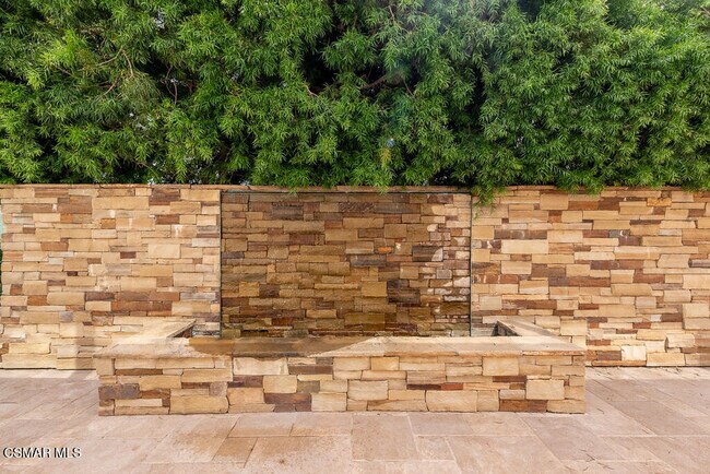 Building Photo - 33410 CA-1