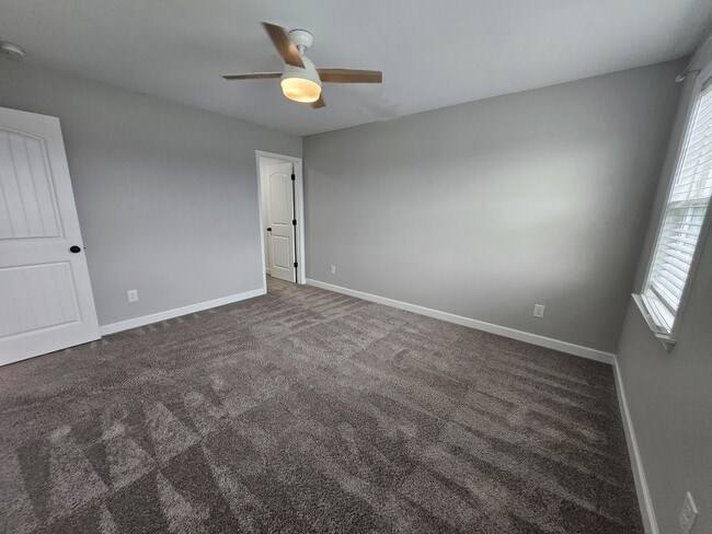Building Photo - 105 Pinehurst Ln