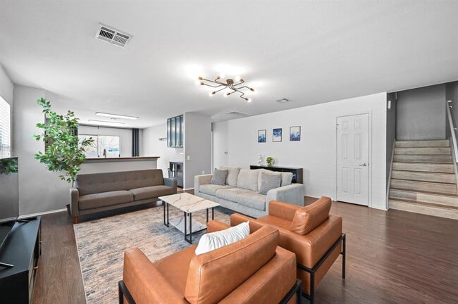 Building Photo - 1613 Coriander Dr