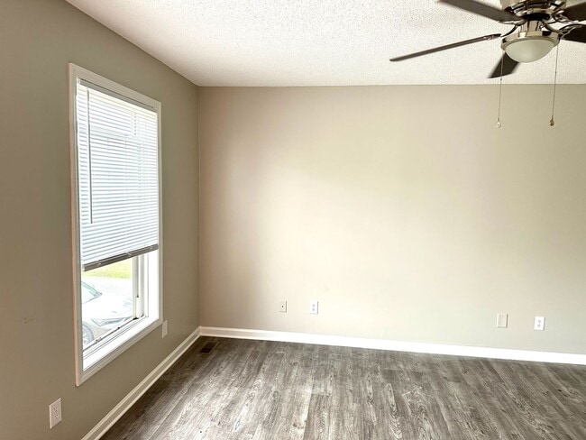 Building Photo - 251 Hunter Hills Cir