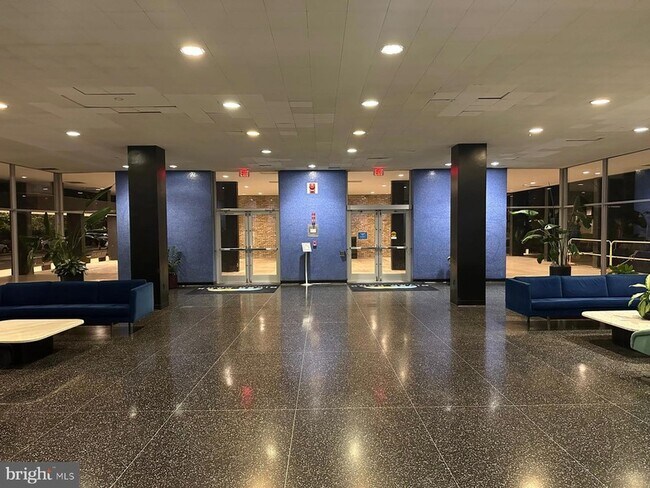 Building Photo - 1301 Delaware Ave SW