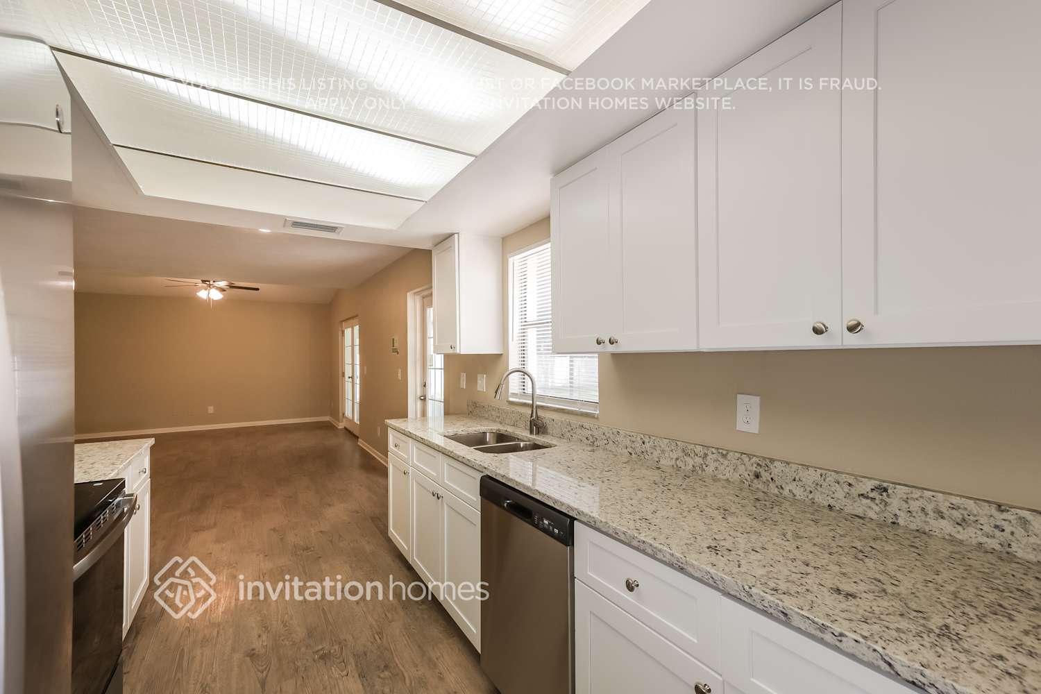 Building Photo - 709 Sandy Creek Dr