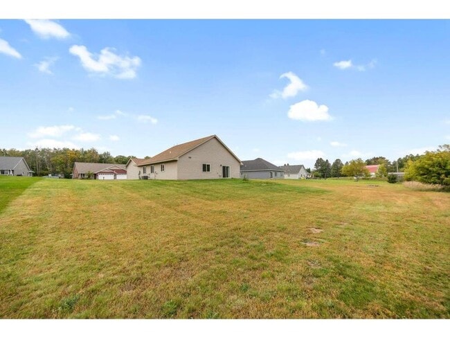 Building Photo - 722 Hilltop Ln