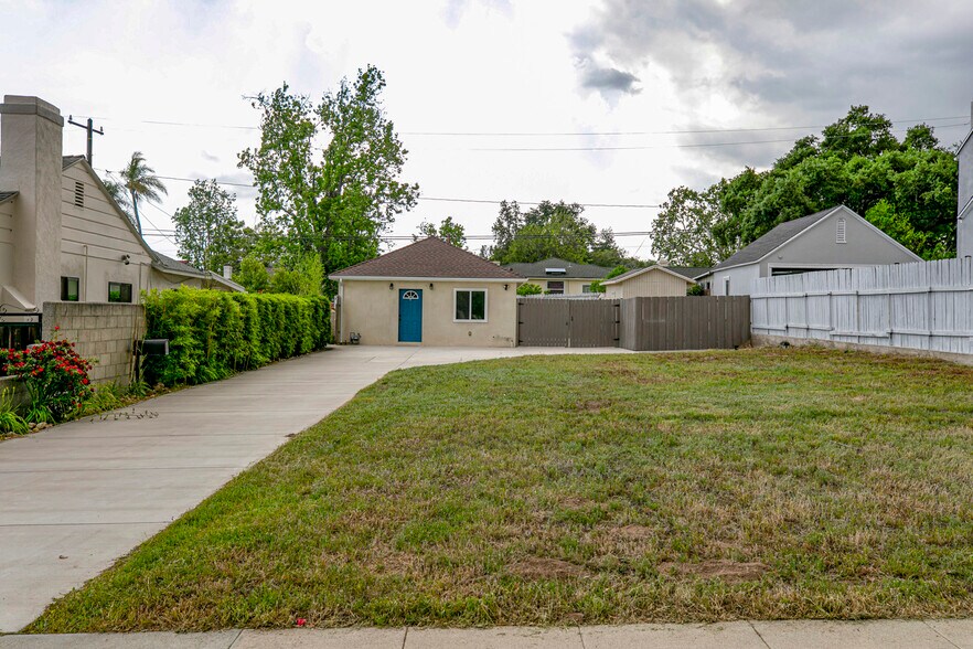 Building Photo - 1411 Coolidge Ave
