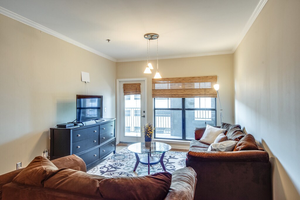 Living room space - 1803 Broadway