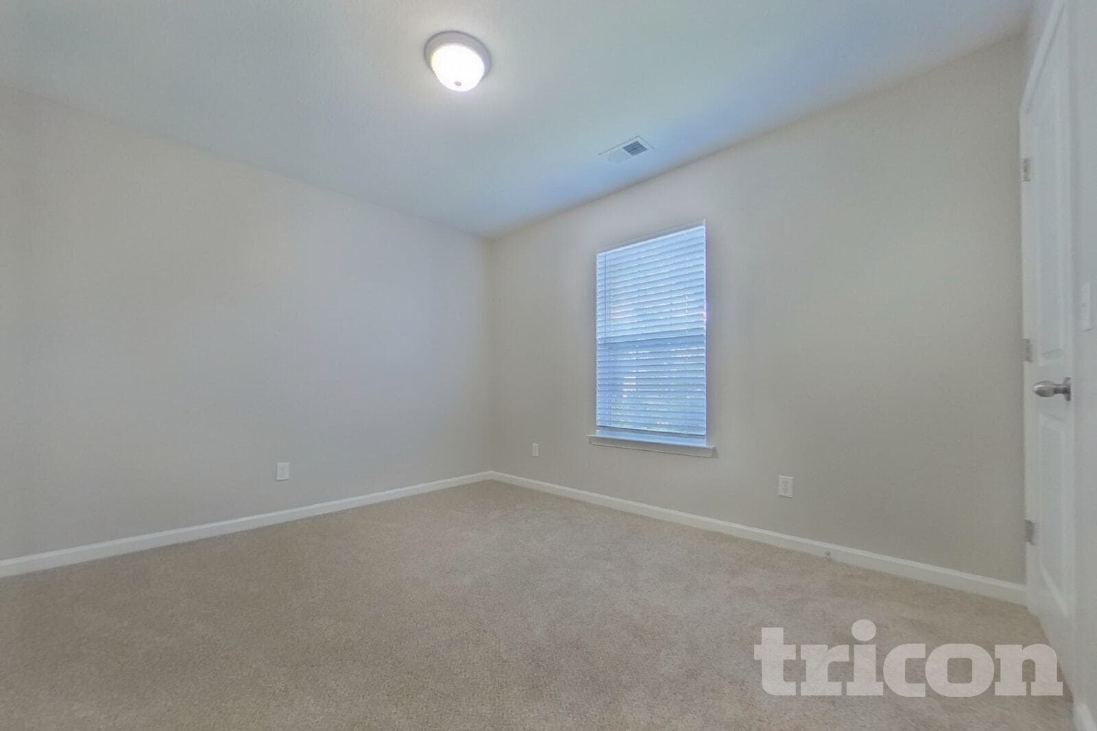 Building Photo - 16 Ashmore Pl