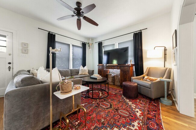 Building Photo - 4805 Avenue F