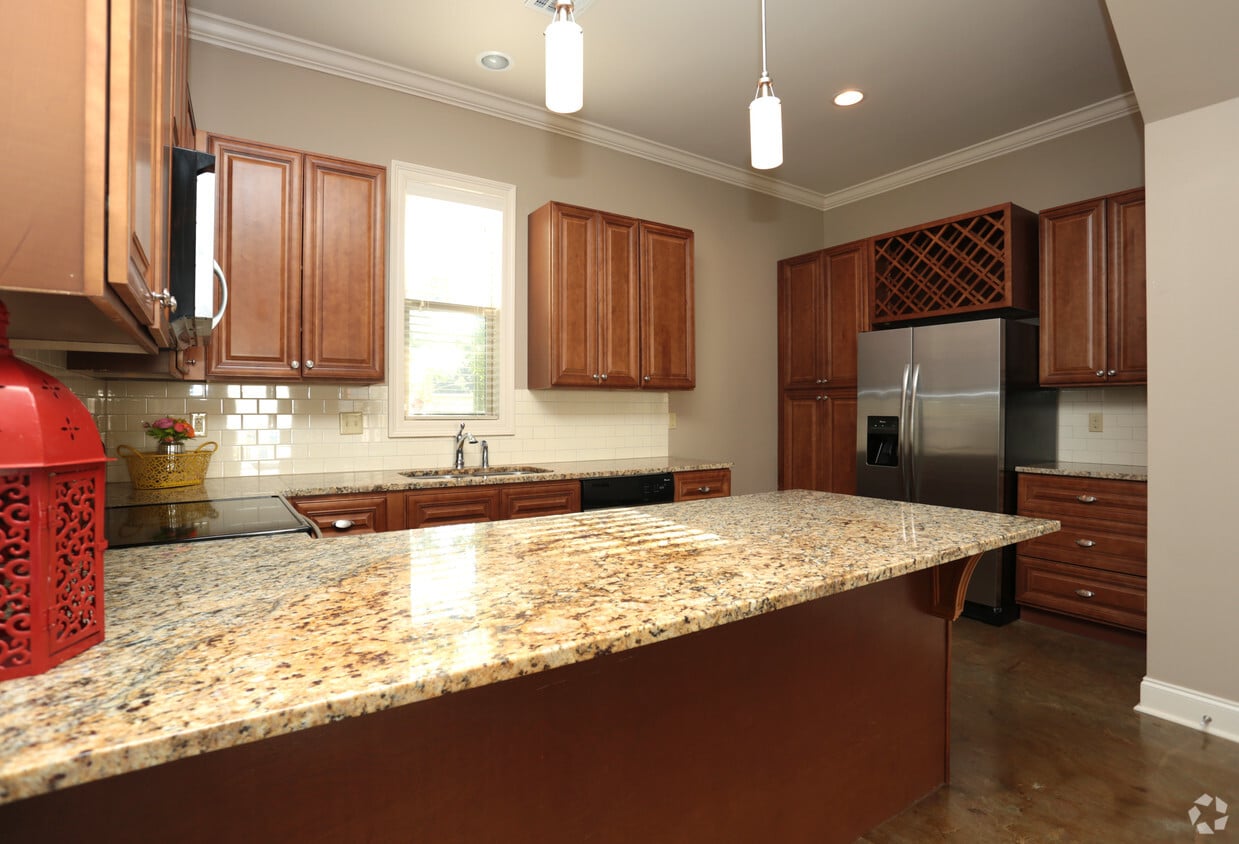 The Cottage At Southpark Lafayette La Apartment Finder