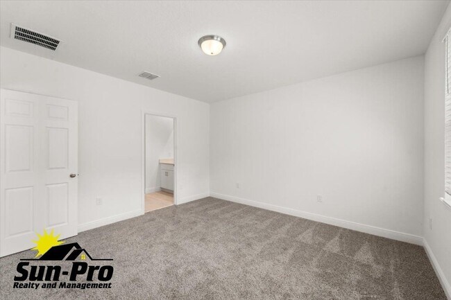 Building Photo - 178 Pitching Wedge Dr