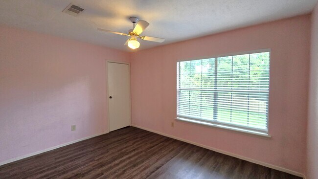 Building Photo - 3334 Birch Creek Dr