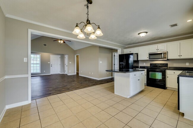 Building Photo - 1054 Grove Landing Ln