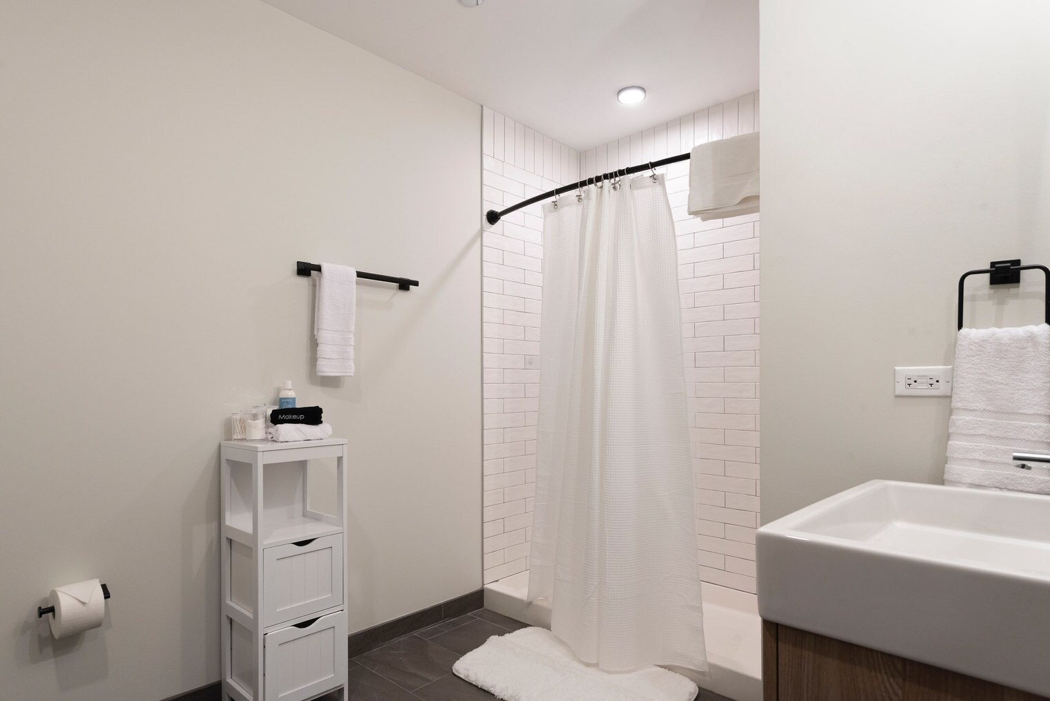 Building Photo - 29 S LaSalle St