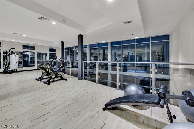 Building Photo - 8925 W Flamingo Rd