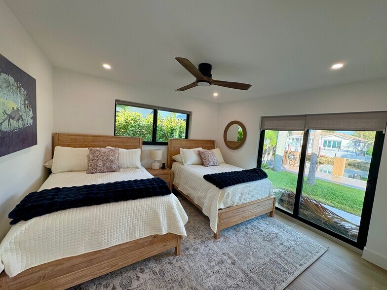 Building Photo - 4440 NE 26th Ave