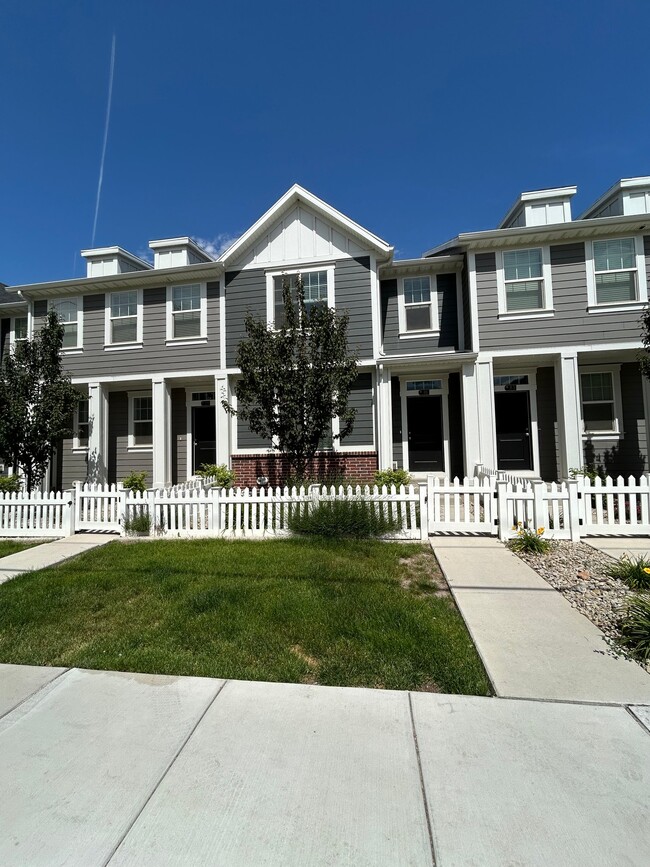 Building Photo - 81 N Orch Dr