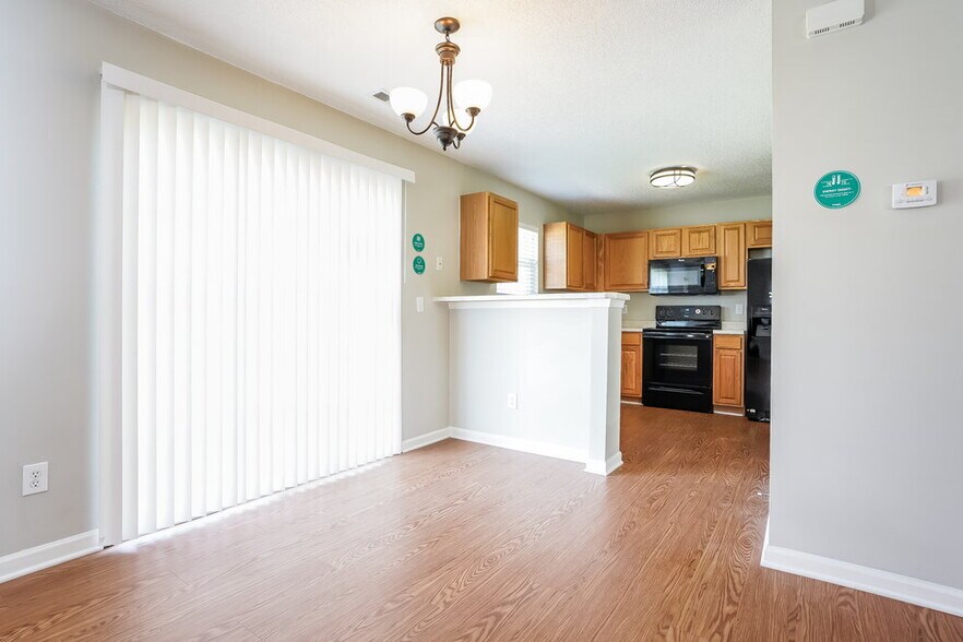 Building Photo - 7330 Great Laurel Dr