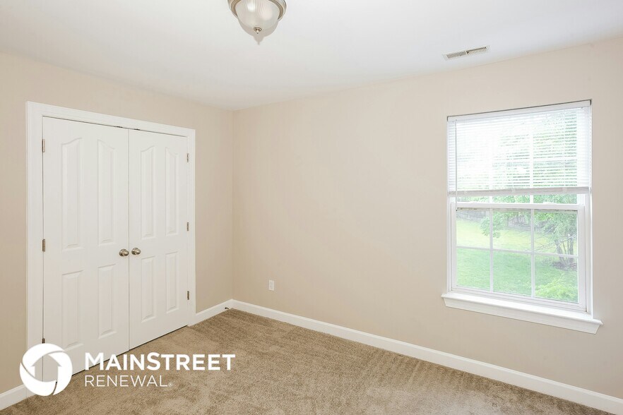 Building Photo - 505 Meredith Court