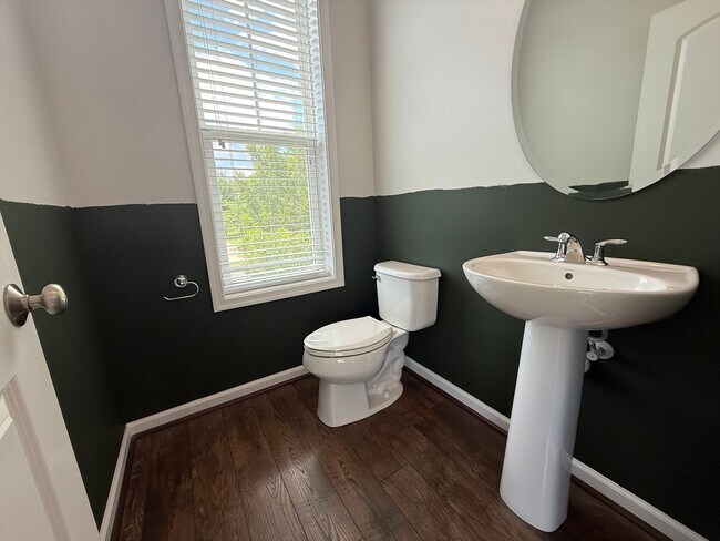 Building Photo - 2617 Avinity Pl