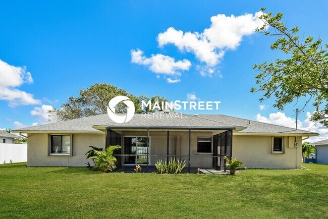 Building Photo - 3 Bedroom Pet-Friendly Home in Cape Coral, FL with Main Street Renewal