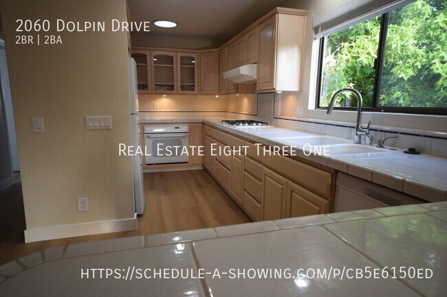 Building Photo - 2060 Dolpin Drive-