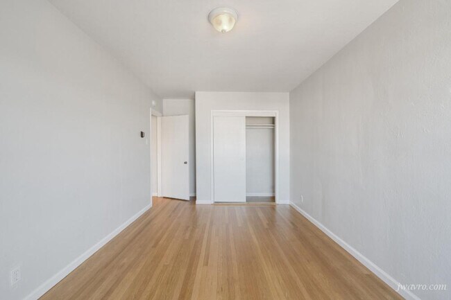 Building Photo - 80 Terra Vista Ave