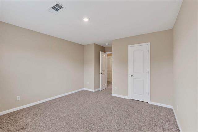 Building Photo - 272 Moonstone Way