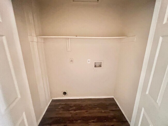 Building Photo - NEW IN MANAGEMENT - AVAILABLE NOW! SECTION 8 ACCEPTED