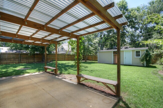 Building Photo - 2715 Thornton Cir SW