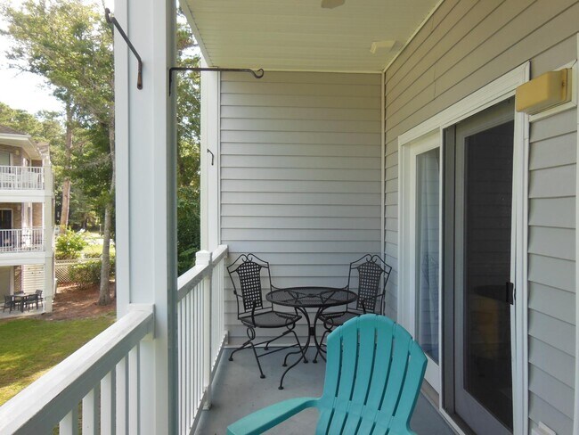 Building Photo - 908 Resort Cir