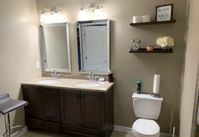 Building Photo - Luxurious 3 bedroom 2 bath home in the Hea...