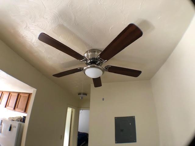 Building Photo - 370 S Highland Ave