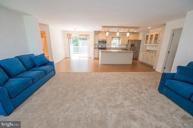 Building Photo - 18 Sabrina Dr