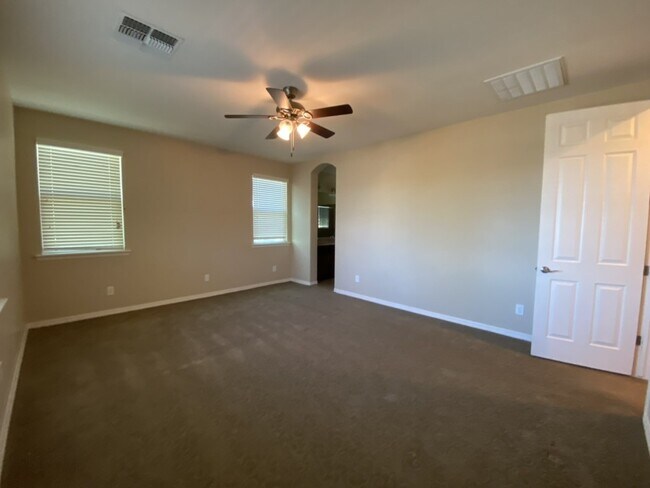 Building Photo - 3726 E Angstead Dr