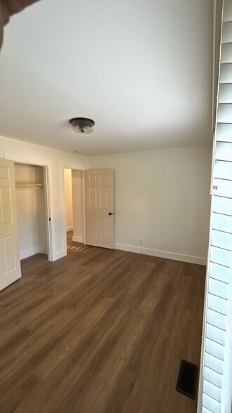 Building Photo - 512 Linda Ln