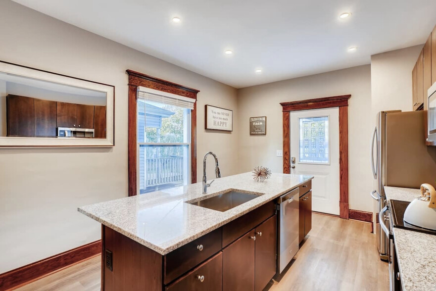 Kitchen - 2409 Indianola Ave