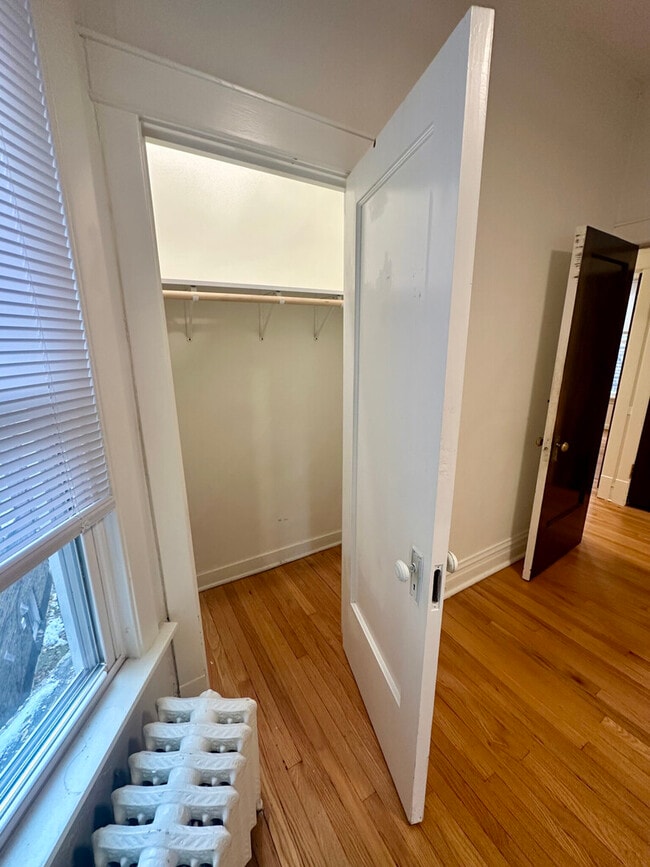 Building Photo - 6434 N Magnolia Ave