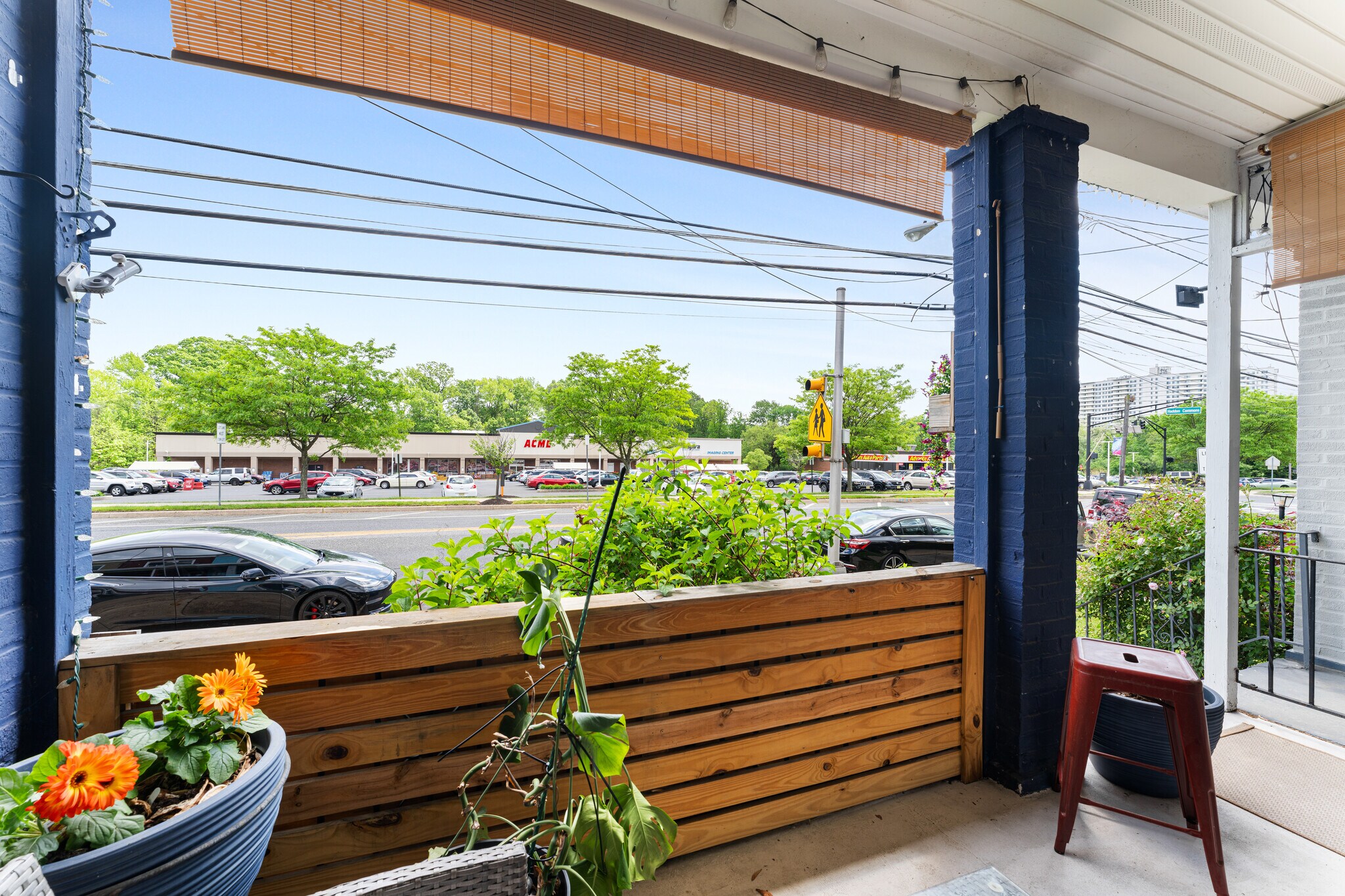 Covered Porch - 411 W Cuthbert Blvd