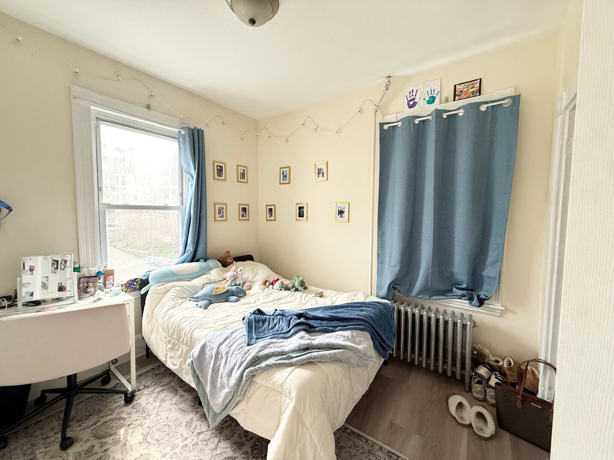 Building Photo - 55 Hillside St