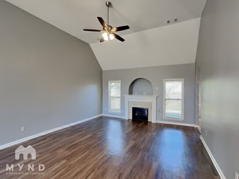 Building Photo - 9368 Brancaster Dr