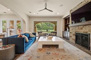 Building Photo - 313 Grand Oaks Ln
