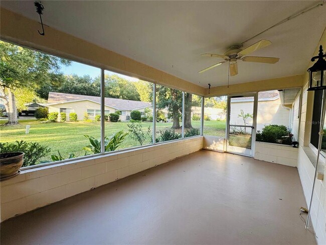 Building Photo - 8745 SW 92nd Pl
